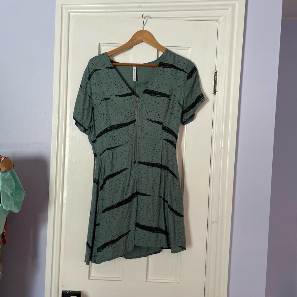 RVCA Teal and Black Patterned Dress